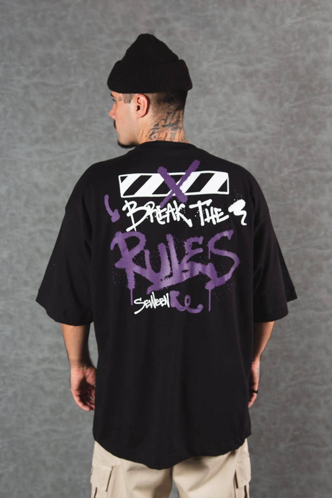 Camiseta Oversized Break The Rules