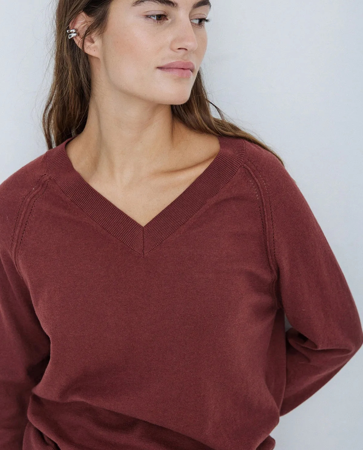 Maglione  con scollo a V terracotta