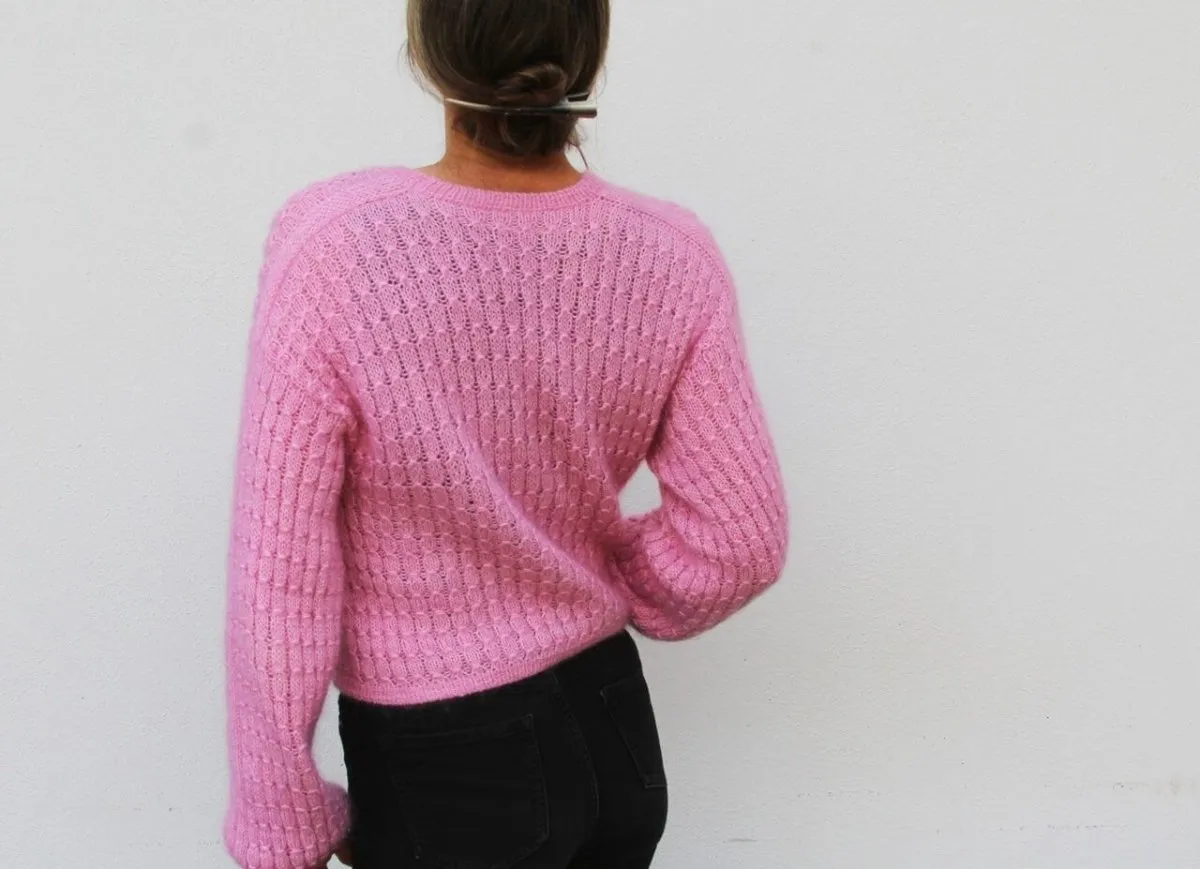 No 16 sweater fra VesterbyCrea, strikkeopskrift